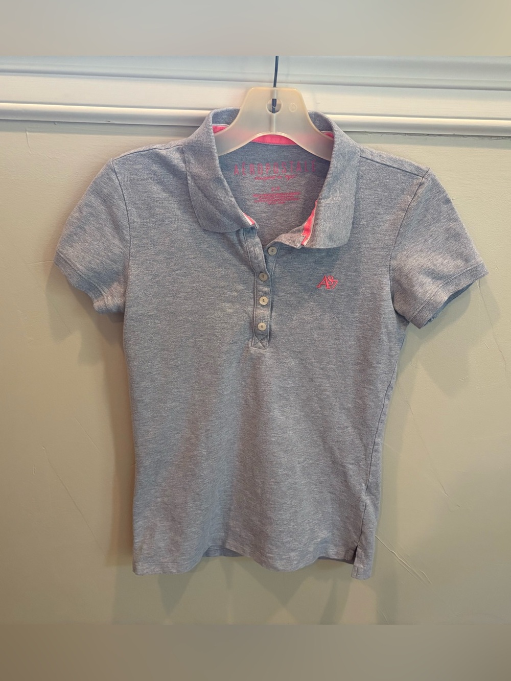 Girl Aeropostale Heather Gray Polo with Pink Accents Sz S/P preowned